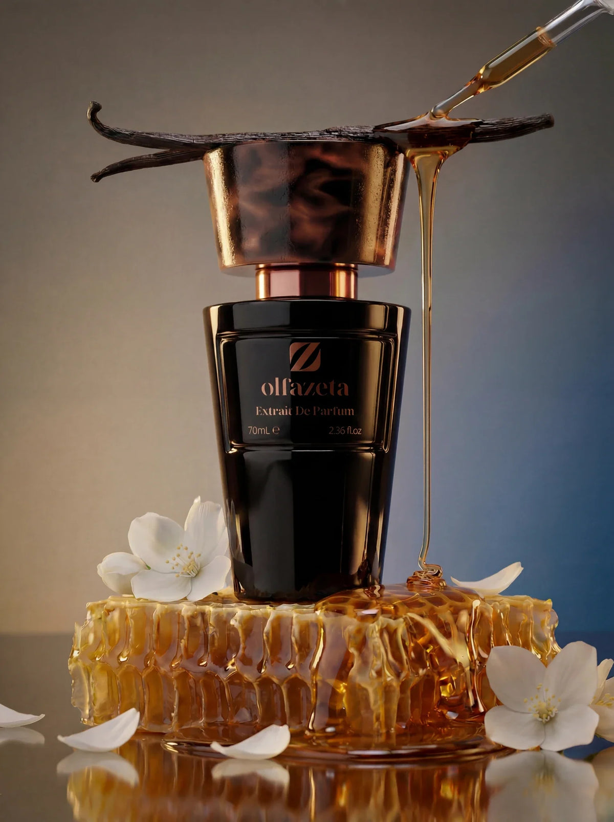 Black Olfazeta by Chogan Millésime N°135 bottle on golden honeycomb, a vanilla pod and jasmine